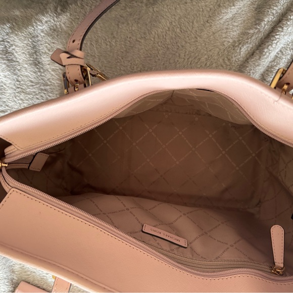 Michael Kors Jet Set Travel Large Saffiano Leather with matching wallet - Picture 3 of 5